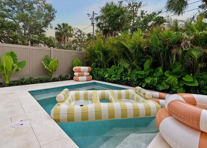 Experience Pool, Gym, Game 10 Beds Сasa de vacaciones